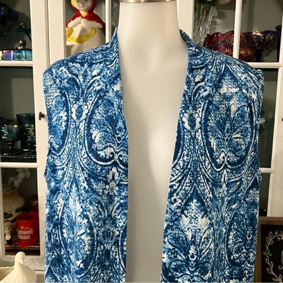 Blue Cardigan Vest  Sz Medium  Onque Casuals - Picture 2 of 6